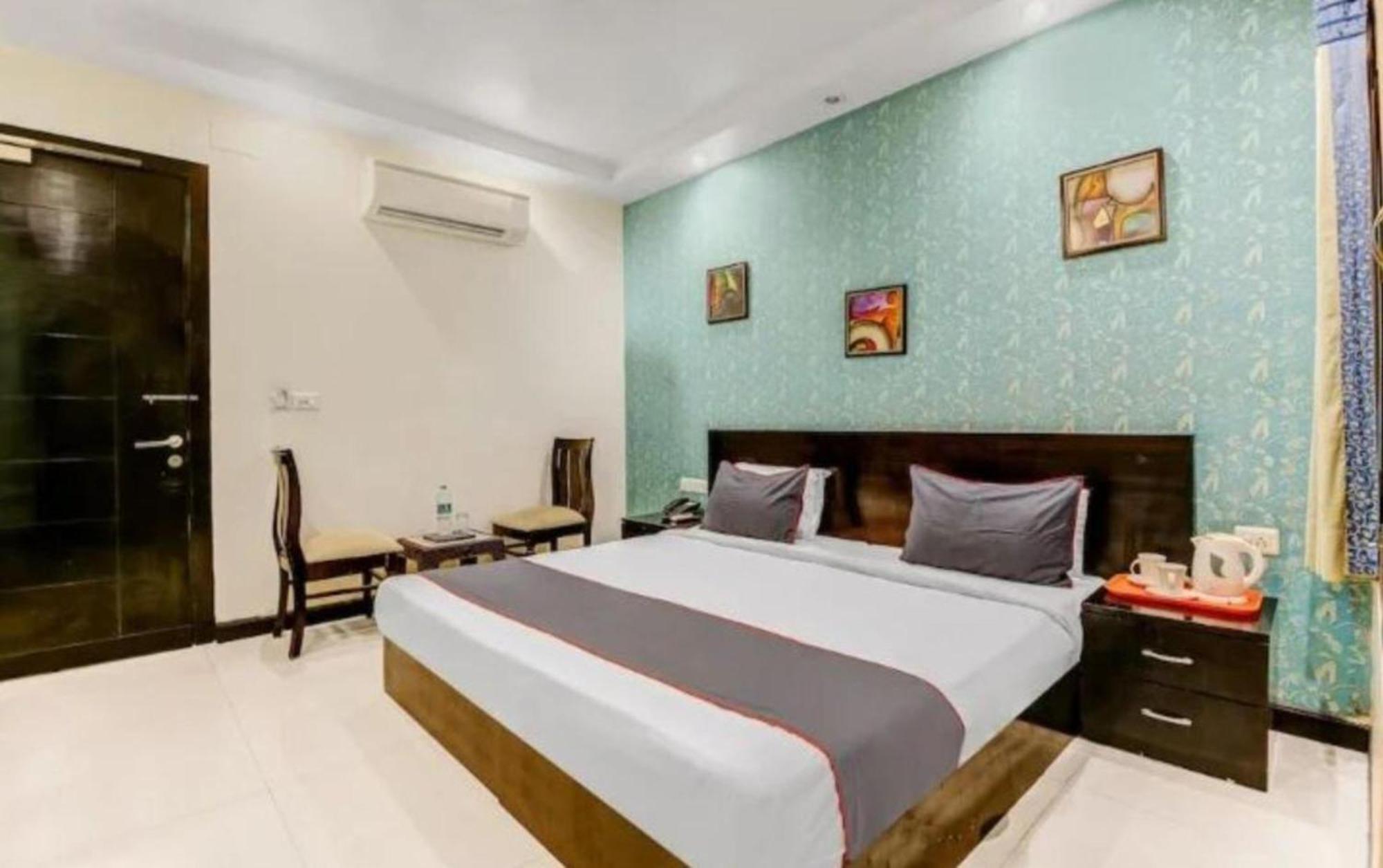 Paschim Vihar Hotel เดลี ภายนอก รูปภาพ