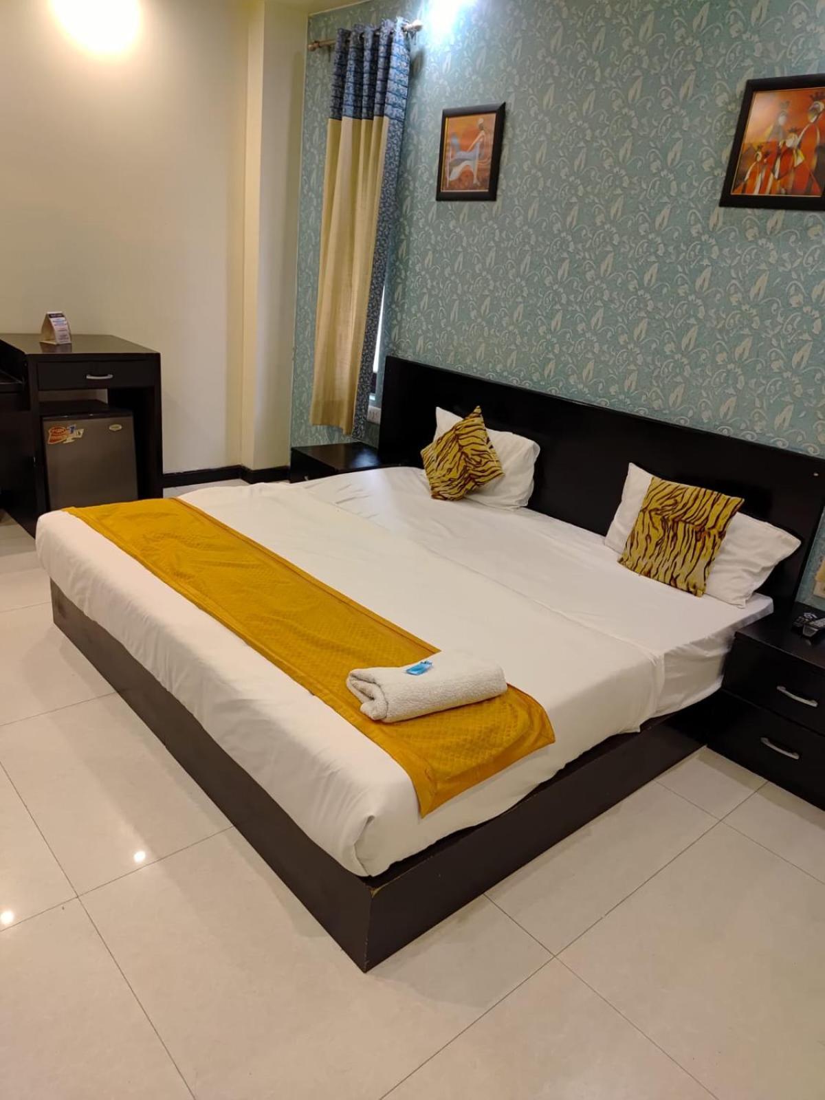 Paschim Vihar Hotel เดลี ภายนอก รูปภาพ